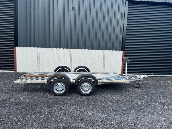 Car transporter - Main image