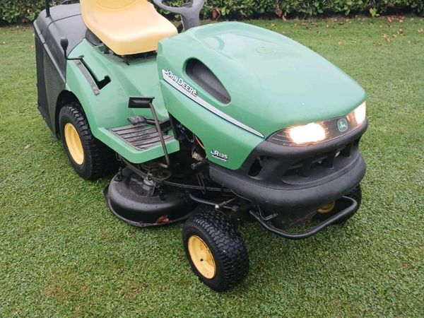 John Deere hydrostatic Lr135 - Main image