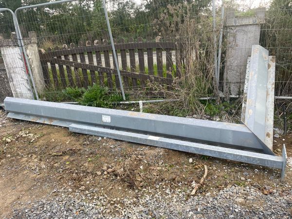 Corner Window Steel & Support Post - Main image