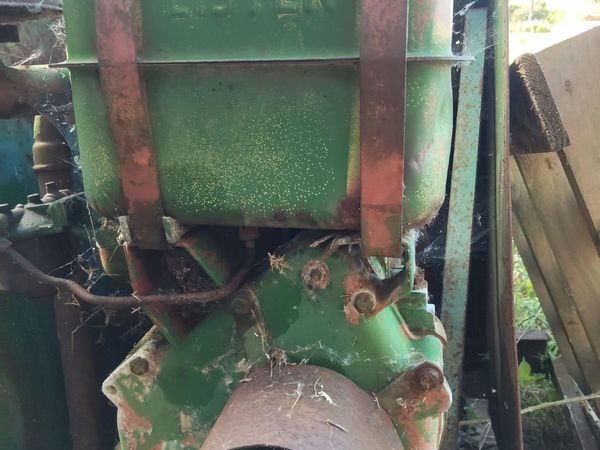 Diesel Lister engine and 4 handles - Main image