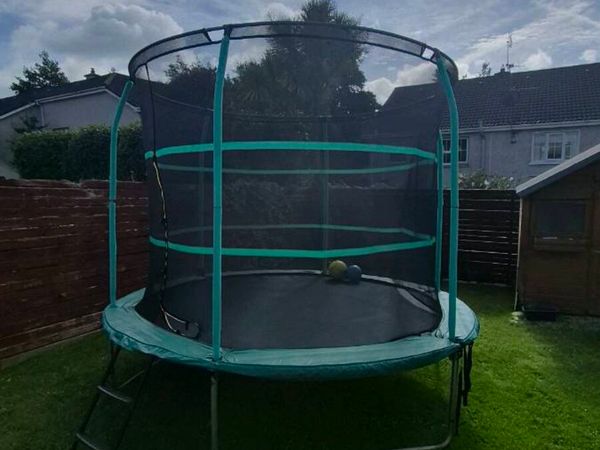 Trampoline - Main image