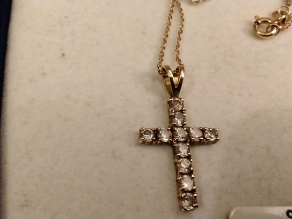 9ct gold white topaz cross pendant with chain 20" - Main image