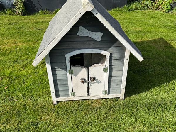 Dog House - Main image