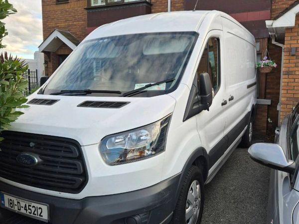 Ford transit 350 - Main image