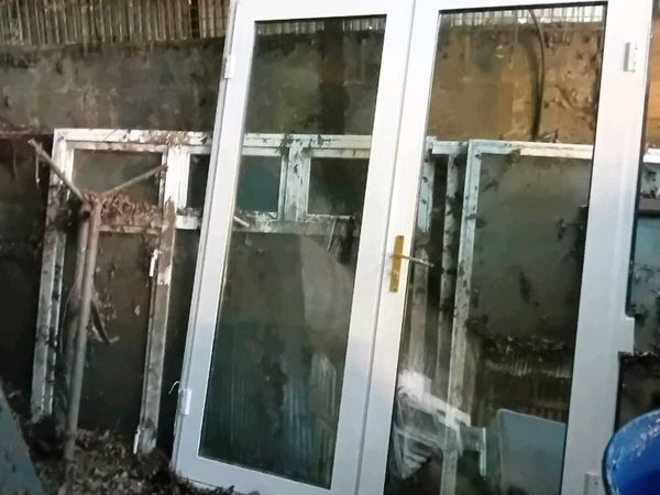 Doors and windows for sale - Main image