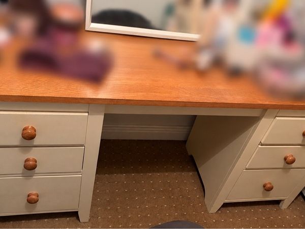 Dresser - Main image