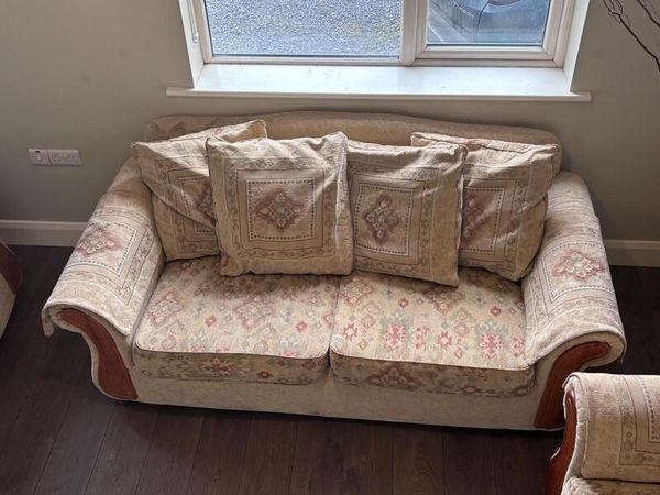 Suite of furniture for sale - Main image