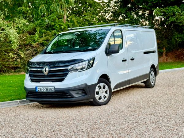 231  Renault Trafic LWB   **  2 Years Warranty  ** - Main image