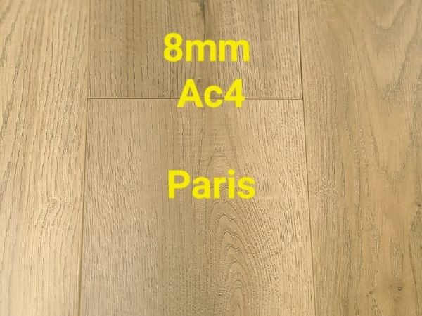 Sale on laminate flooring - Main image
