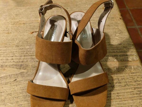 Ladies Penny's Brown swade Sandles. New with tags. - Main image