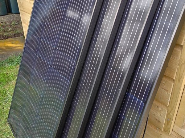 Ecoflow Solar Panel Bundle with Brackets €300 - Main image