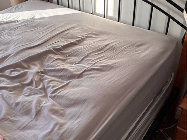 Black bed frame - Main image