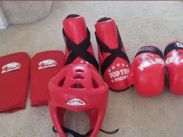 Taekwondo Top Ten sparing equipment - Main image