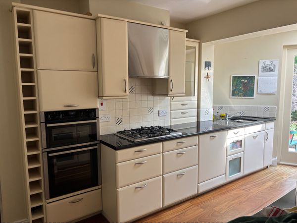 German Made Kitchen Units - In excellent conditon - Main image