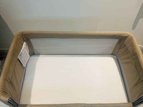 Bedside cot - Main image