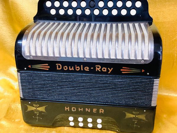 HOHNER B/C DOUBLE RAY BLACK DOT BUTTON ACCORDION - Main image