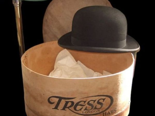Pristine Vintage Bowler Hat & Original Box - Main image