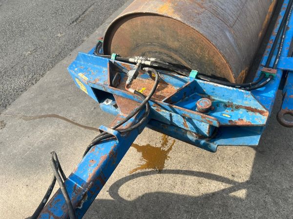 Fleming 12Ft End Tow Roller - Main image