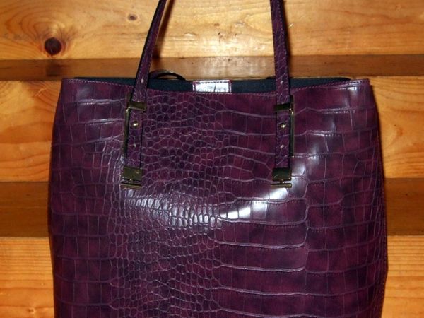 Large Vintage M&S Crocodile-Embossed Tote Bag - Main image