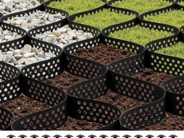 Gravel Grid, 3 Inch Depth, 17.06 x 8.86 FT / 5200 - Main image