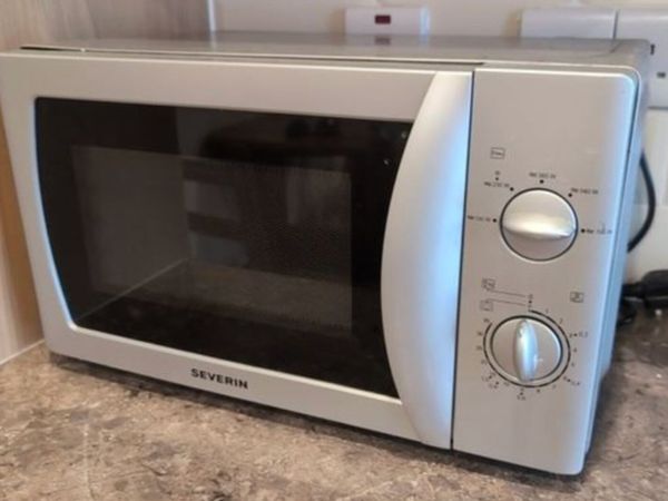 Severin Microwave 1050W As New - Main image