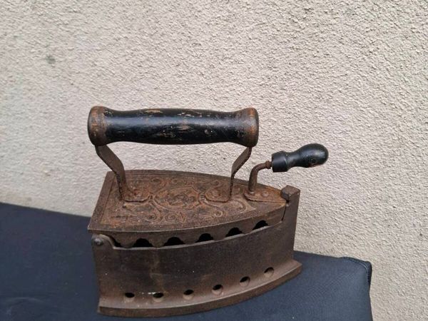 Antique coal iron postage possible - Main image