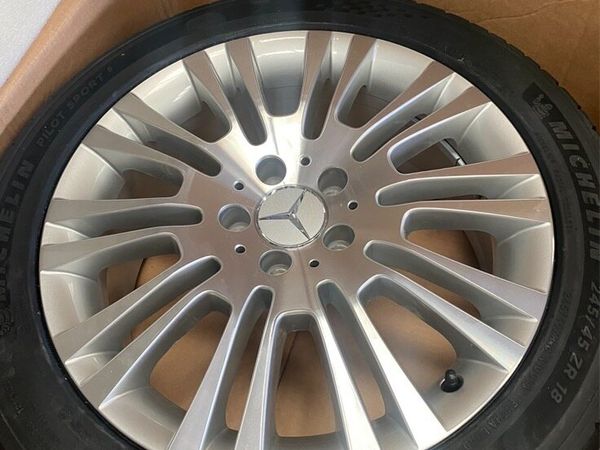 Mercedes alloy wheels - Main image