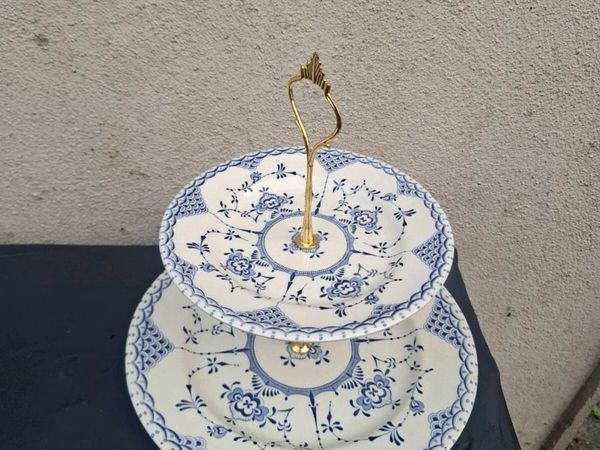 Blue and white cake stand - Main image