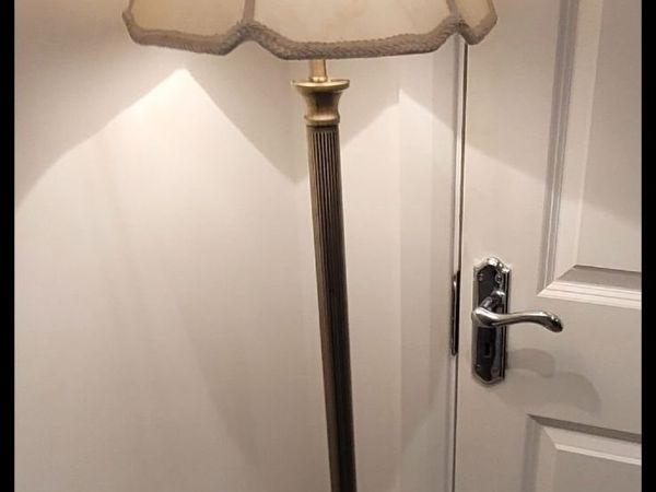 Brass floor lamp - Main image
