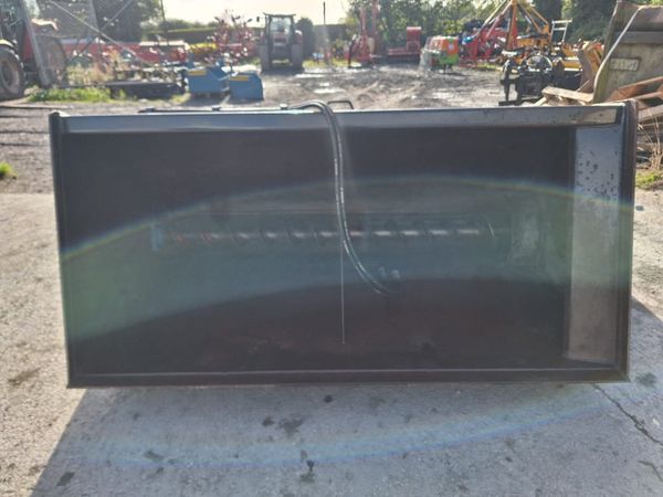 2017 IEP 600 Classico Beet Only Feed Bucket (Euro) - Main image