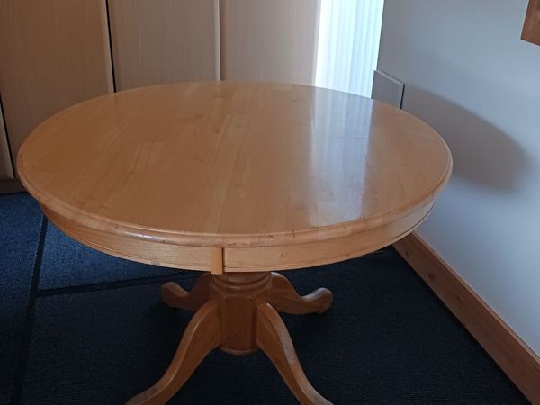 Solid wood table - Main image