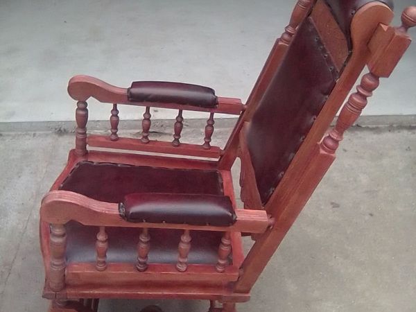 ANTIQUE EDWARDIAN ROCKING CHAIR - Main image