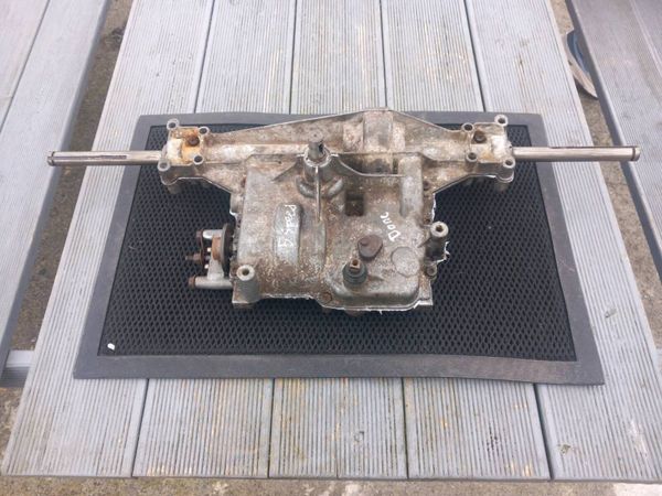 Spicer Dana manual gearbox for sale - Main image
