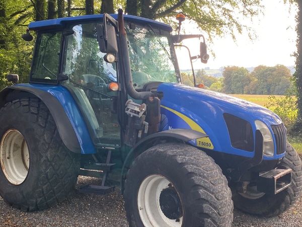 Tractor - Main image