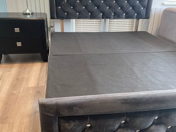 King size bed Frame - Main image