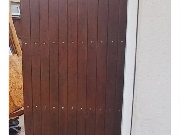 Side gate for house - Main image