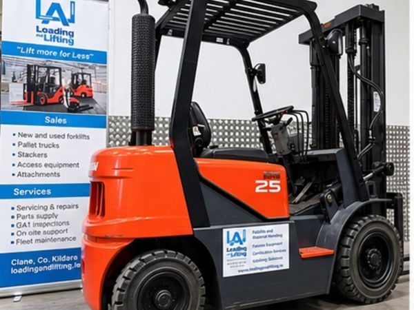 Doosan D25 Forklift - Main image