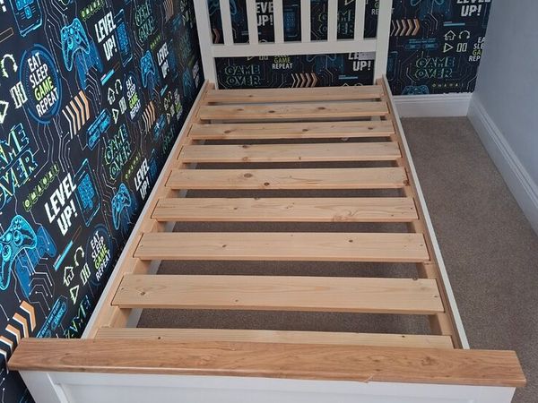 Single bed - Main image