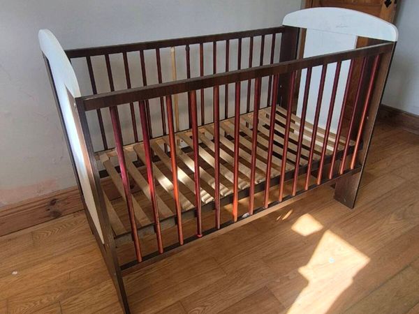 Child's Cot - Main image