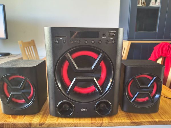 LG LK72B Multimedia Speaker System - Main image
