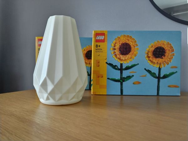 LEGO Botanicals Flower Sets €20.00 - Main image