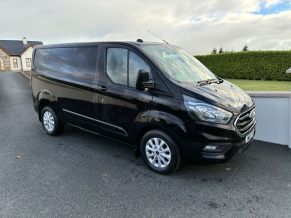Ford Transit Custom Limited ** €215 VRT ** - Main image