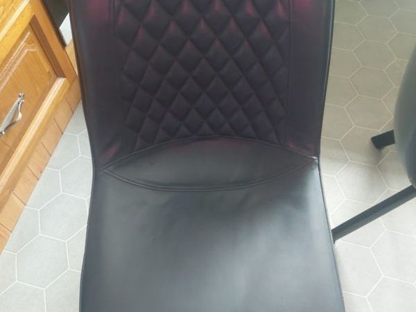 5 kitchen chairs - Main image
