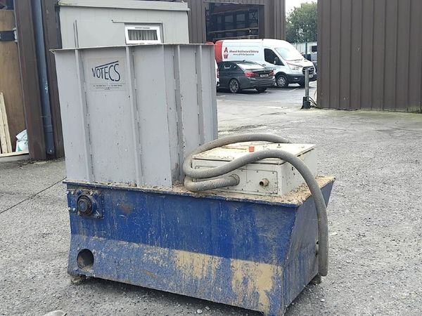 Reinbold Votecs EZ 6/1 Industrial Wood Shredder - Main image