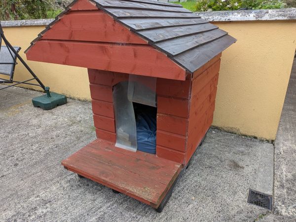 Dog kennel/house - Main image