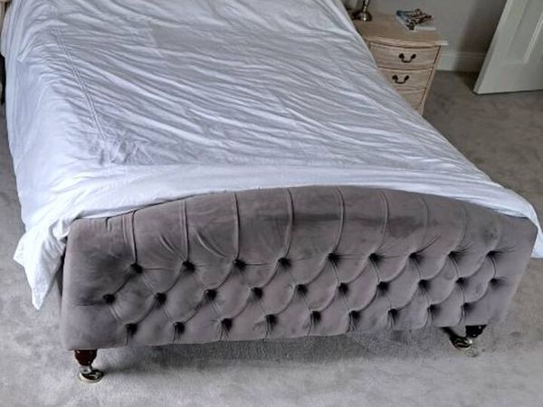 King size Bed - Main image