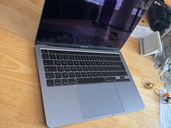 MacBook Pro - Main image
