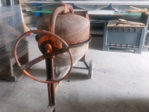 Cement mixer - Main image