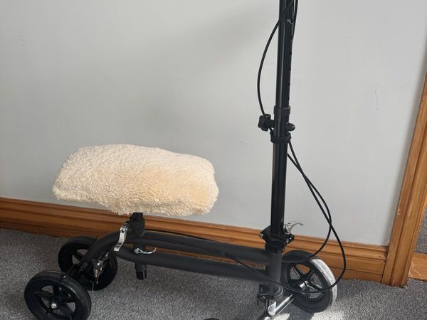 Knee Rover mobility scooter - Main image