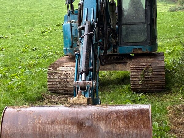 Cat digger for sale in Donegal for €26,000 on DoneDeal
